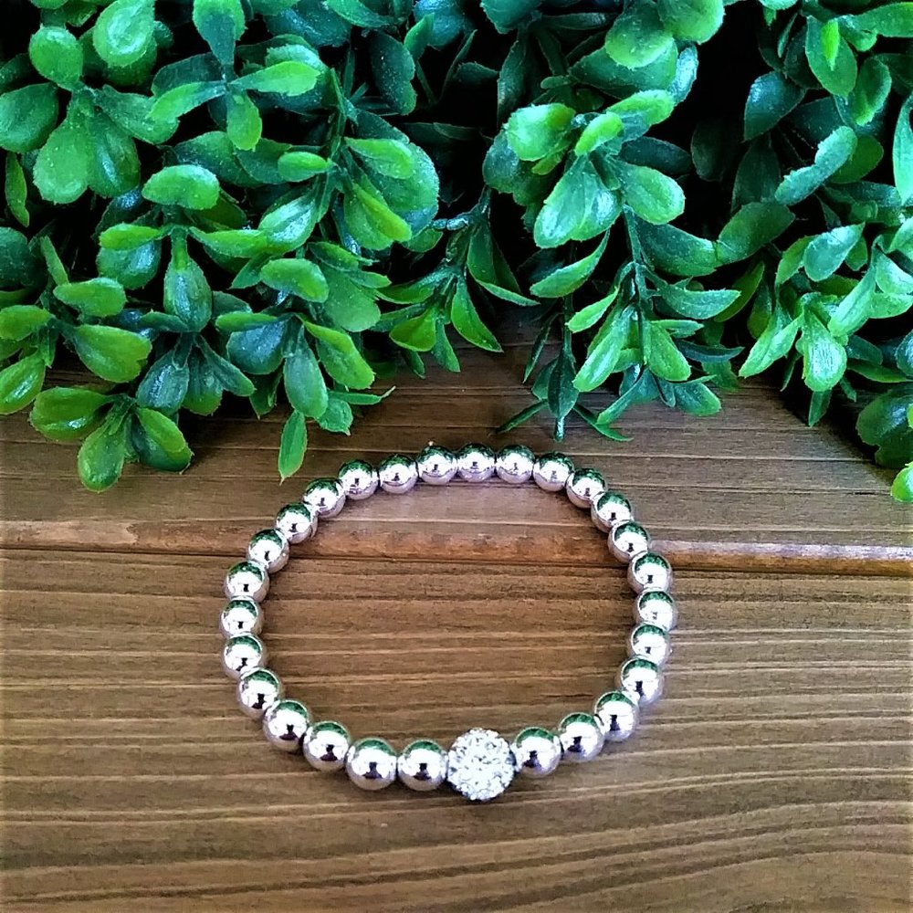 New Silver Hematite and Clear Crystal Bracelet - Picture 3 of 4